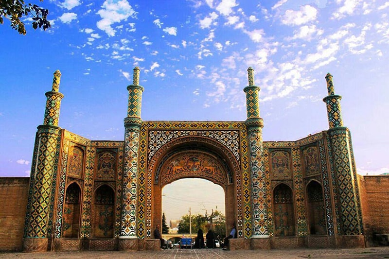 the Chehel Sotoun Palace, which was built during the Safavid period